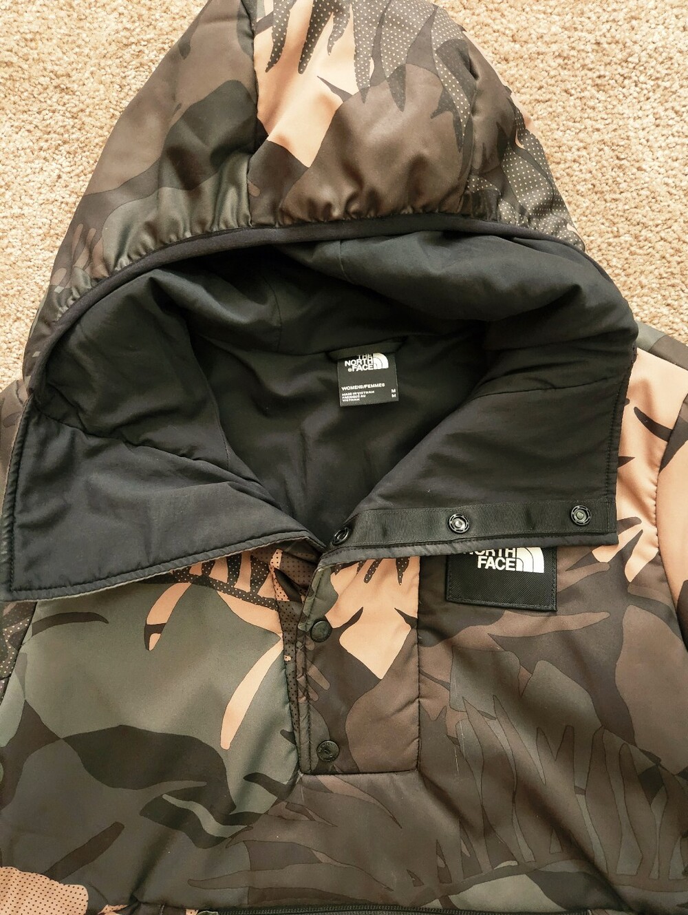 The North Face Fallback Hoodie. Palm Leaf Print - Picture 6 of 11